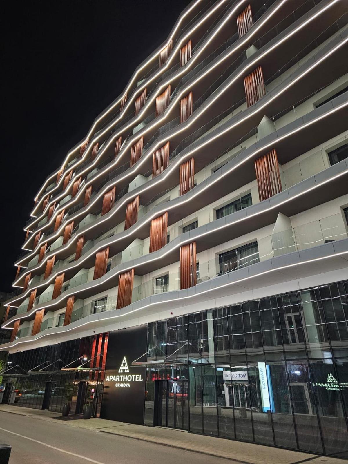 Aparthotel Craiova Eksteriør billede