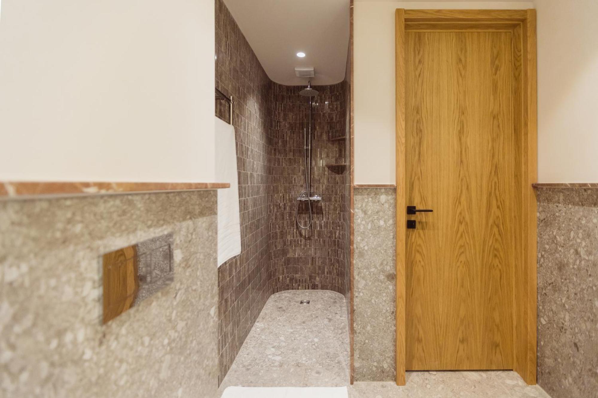 Aparthotel Craiova Eksteriør billede